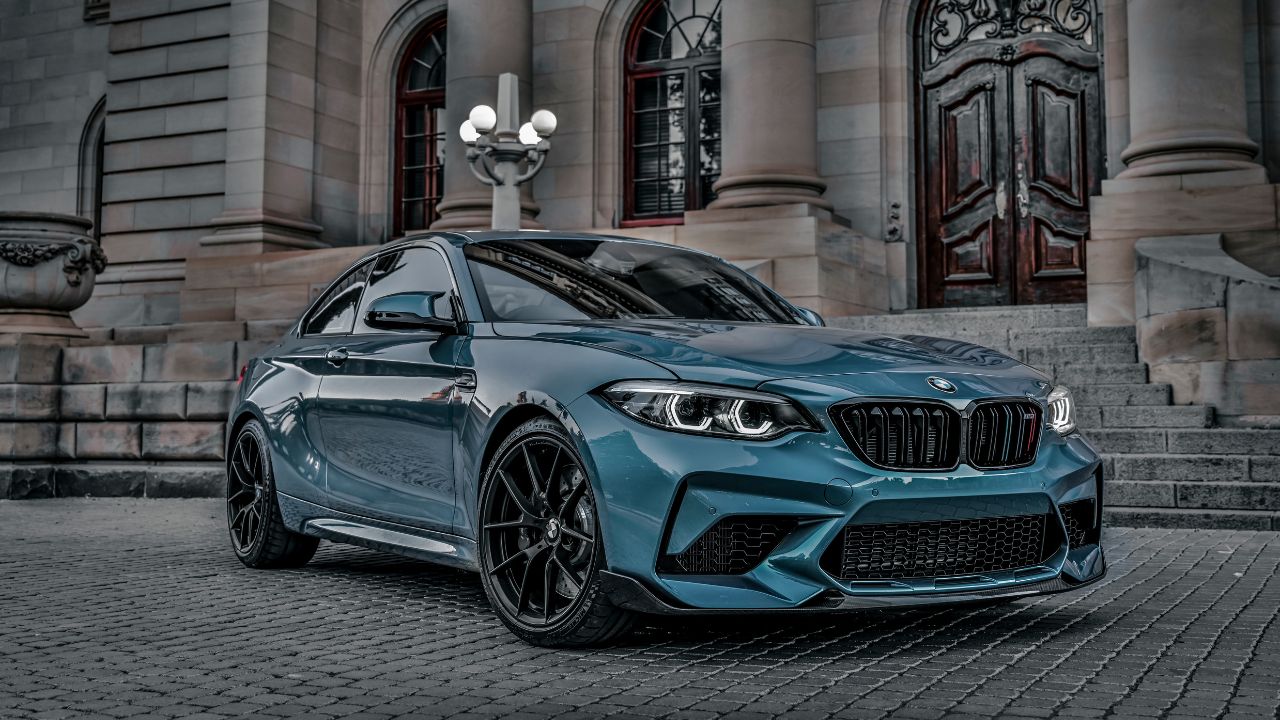 Blue Gradient Background (2)